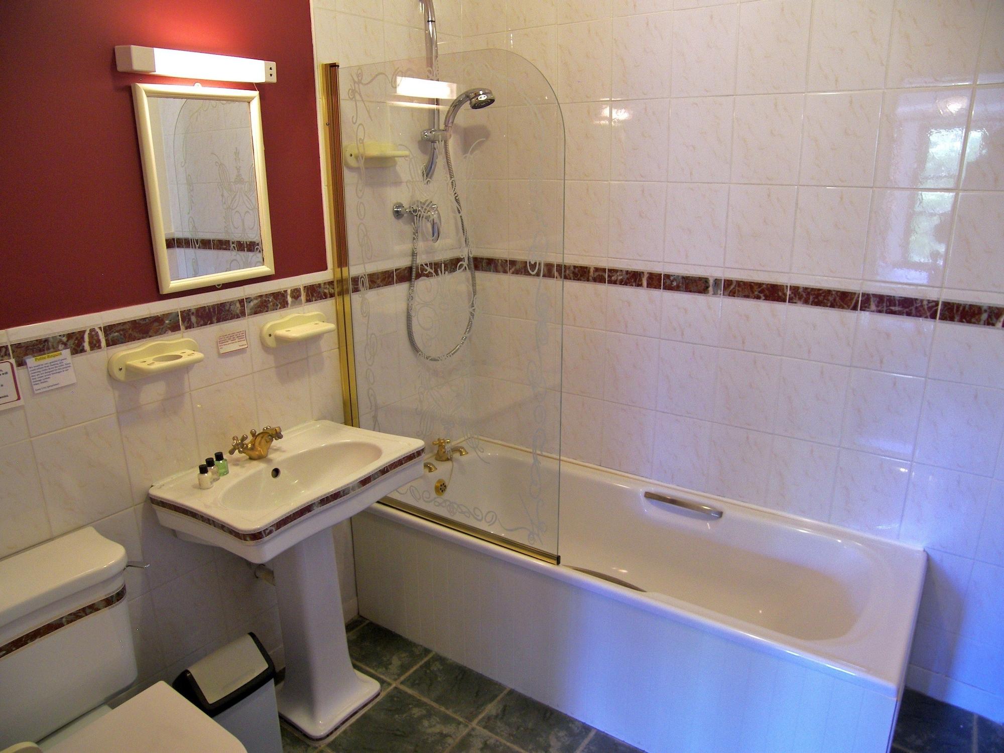 פיטלוצ'רי Rosemount Hotel מראה חיצוני תמונה