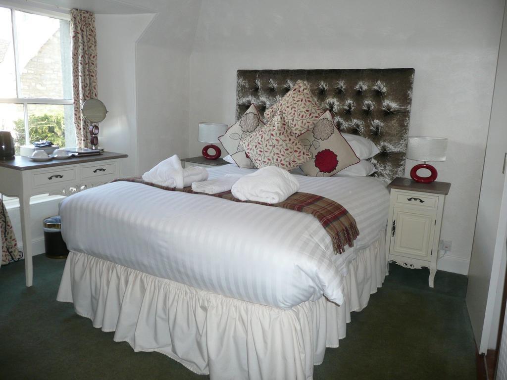 פיטלוצ'רי Rosemount Hotel חדר תמונה