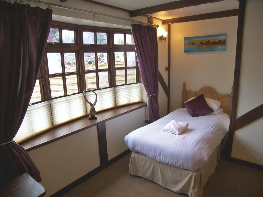 פיטלוצ'רי Rosemount Hotel חדר תמונה