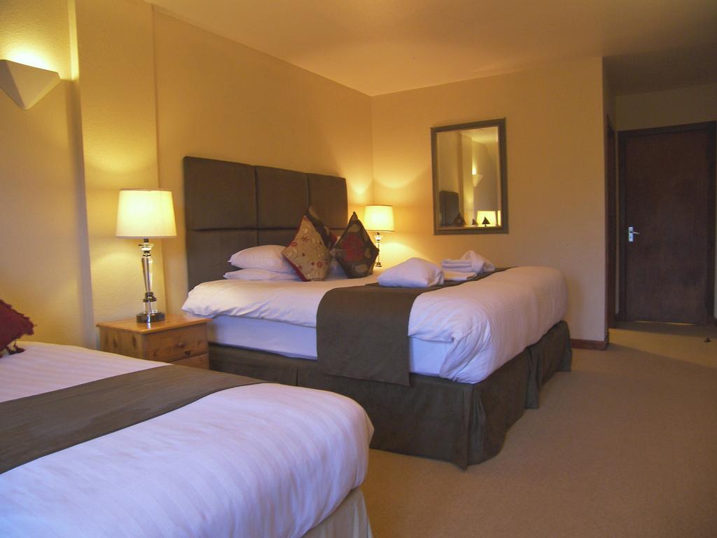 פיטלוצ'רי Rosemount Hotel חדר תמונה