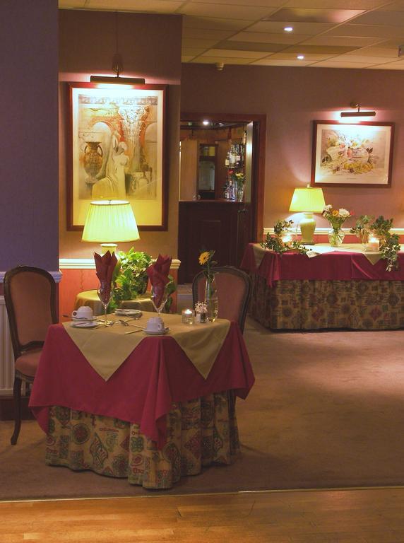 פיטלוצ'רי Rosemount Hotel מראה חיצוני תמונה