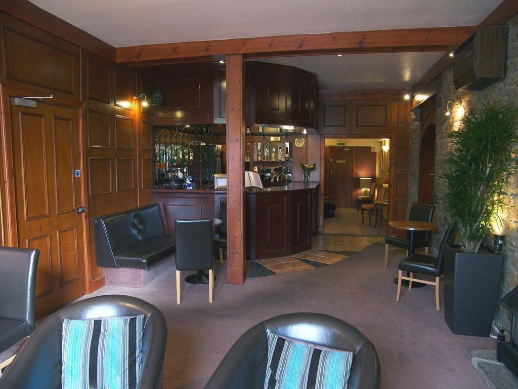 פיטלוצ'רי Rosemount Hotel מראה חיצוני תמונה
